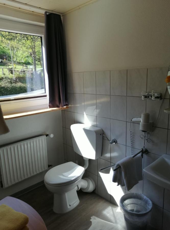 Pension "Dorfkrug" Winterberg Esterno foto